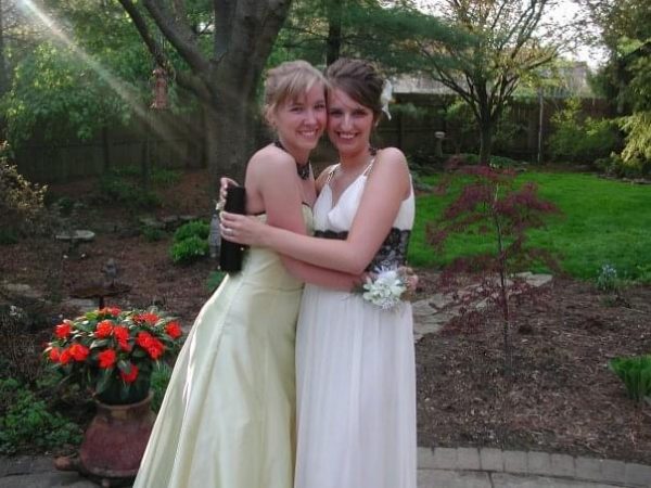 Navigation to Story: Prom, Now and Then